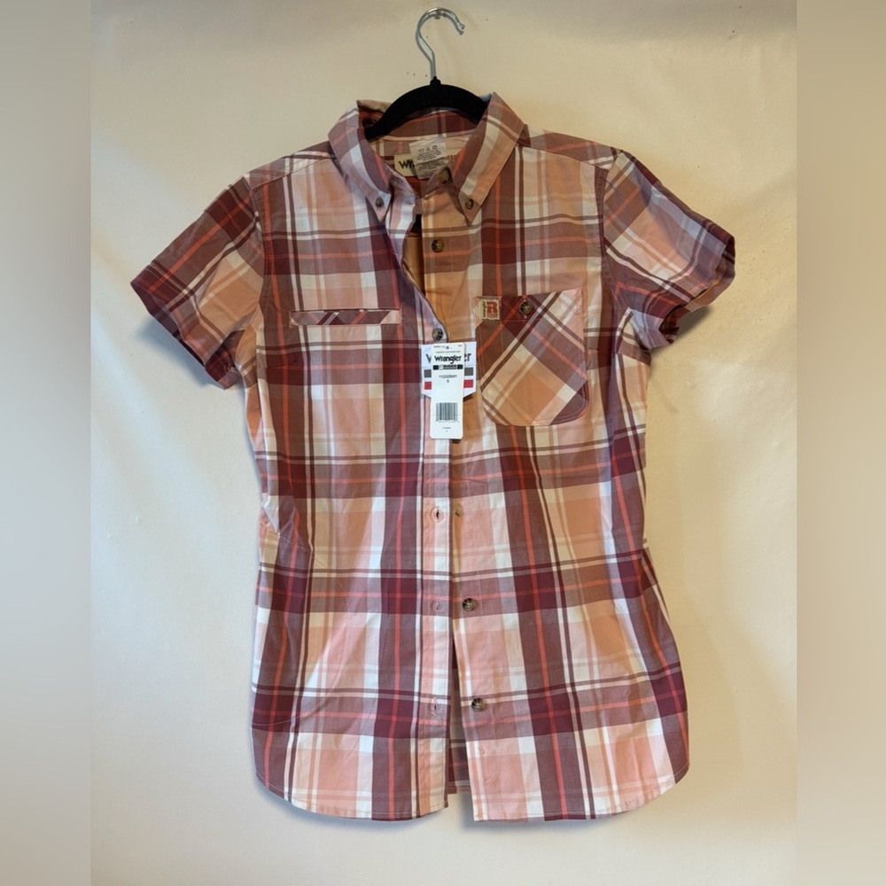 Wrangler Red and White Casual Button Down Shirt